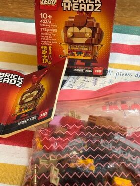 Previously built LEGO BRICK'H'EADZ "Monkey King" 40381 INCL: Everything!